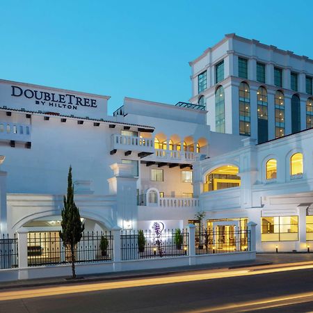 Hotel Doubletree By Hilton Toluca Esterno foto