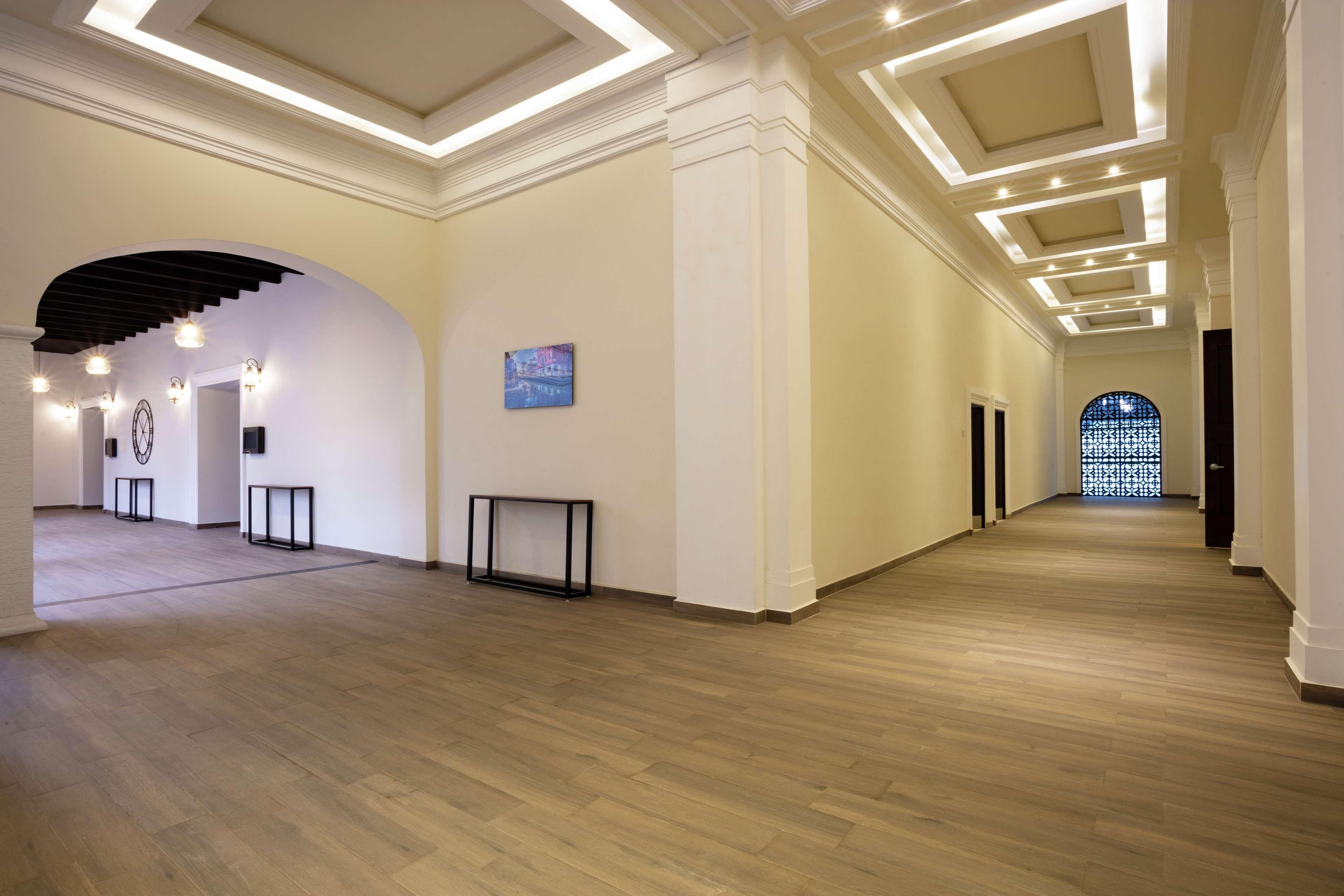 Hotel Doubletree By Hilton Toluca Esterno foto