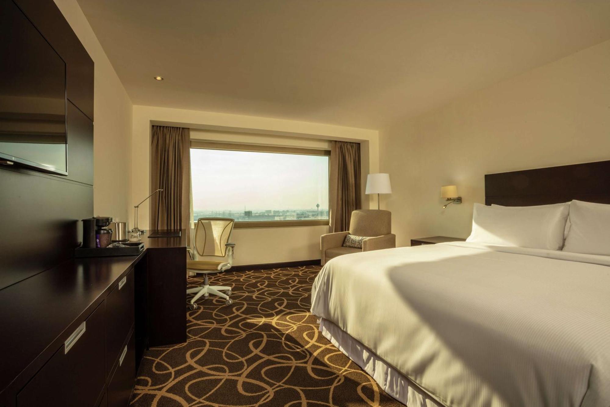 Hotel Doubletree By Hilton Toluca Esterno foto